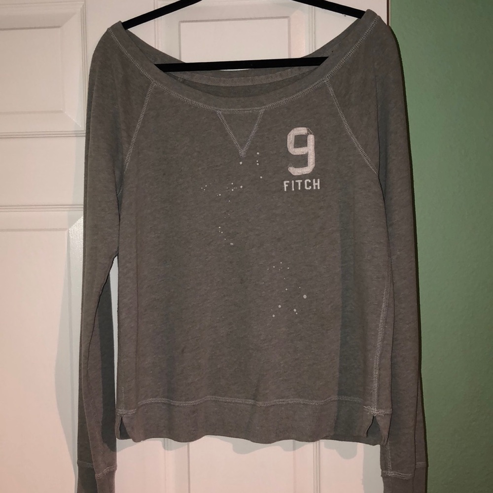 Abercrombie and Fitch gray sweater